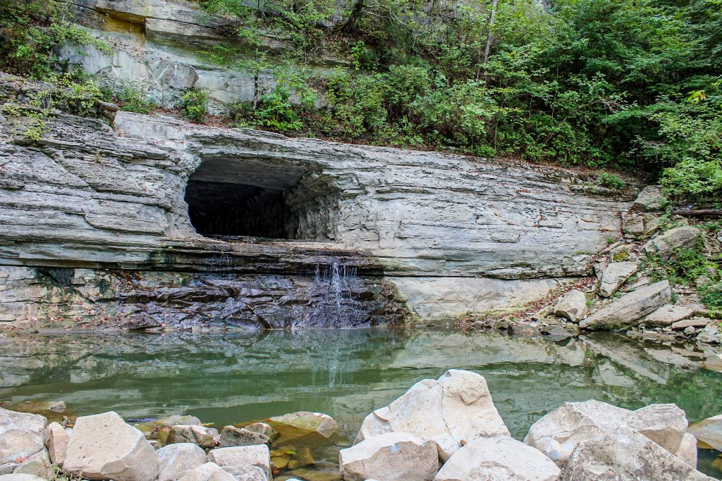 harpeth river state park tennessee tunnel