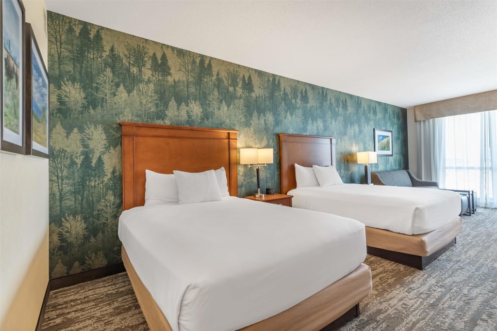 Drury Plaza Hotel Denver double bed suite
