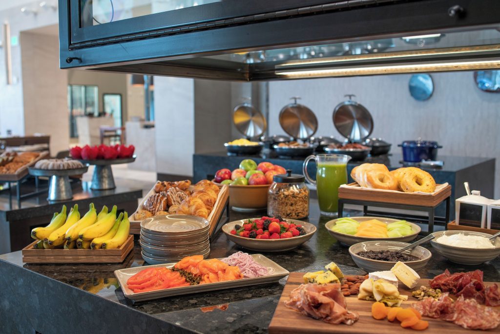breakfast buffet at hyatt regency denver